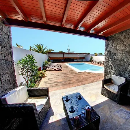 Playa Blanca Villa *